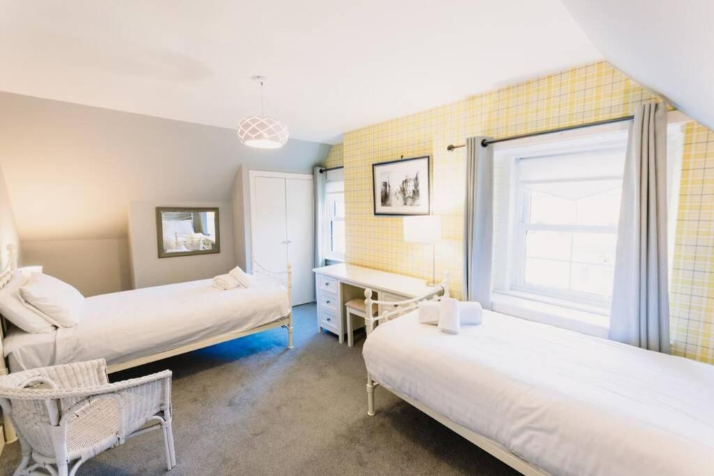 Factors House - A Comfy Cottage In Countryside Park With Wifi And Access To Bar And Pool Perth Exterior foto