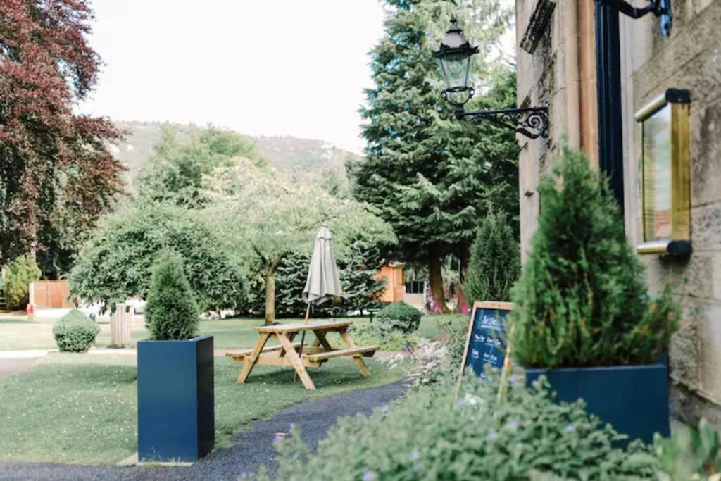 Factors House - A Comfy Cottage In Countryside Park With Wifi And Access To Bar And Pool Perth Exterior foto