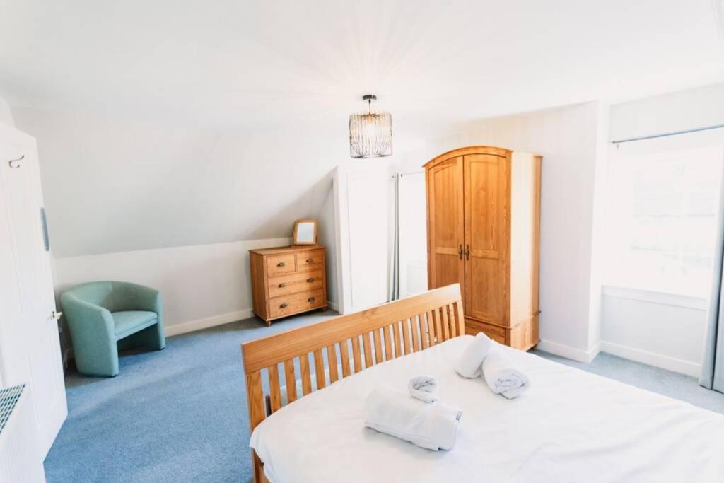 Factors House - A Comfy Cottage In Countryside Park With Wifi And Access To Bar And Pool Perth Exterior foto